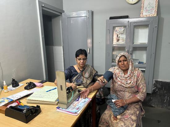 Dr. Seema Sharda Best gynaecologist in Meham